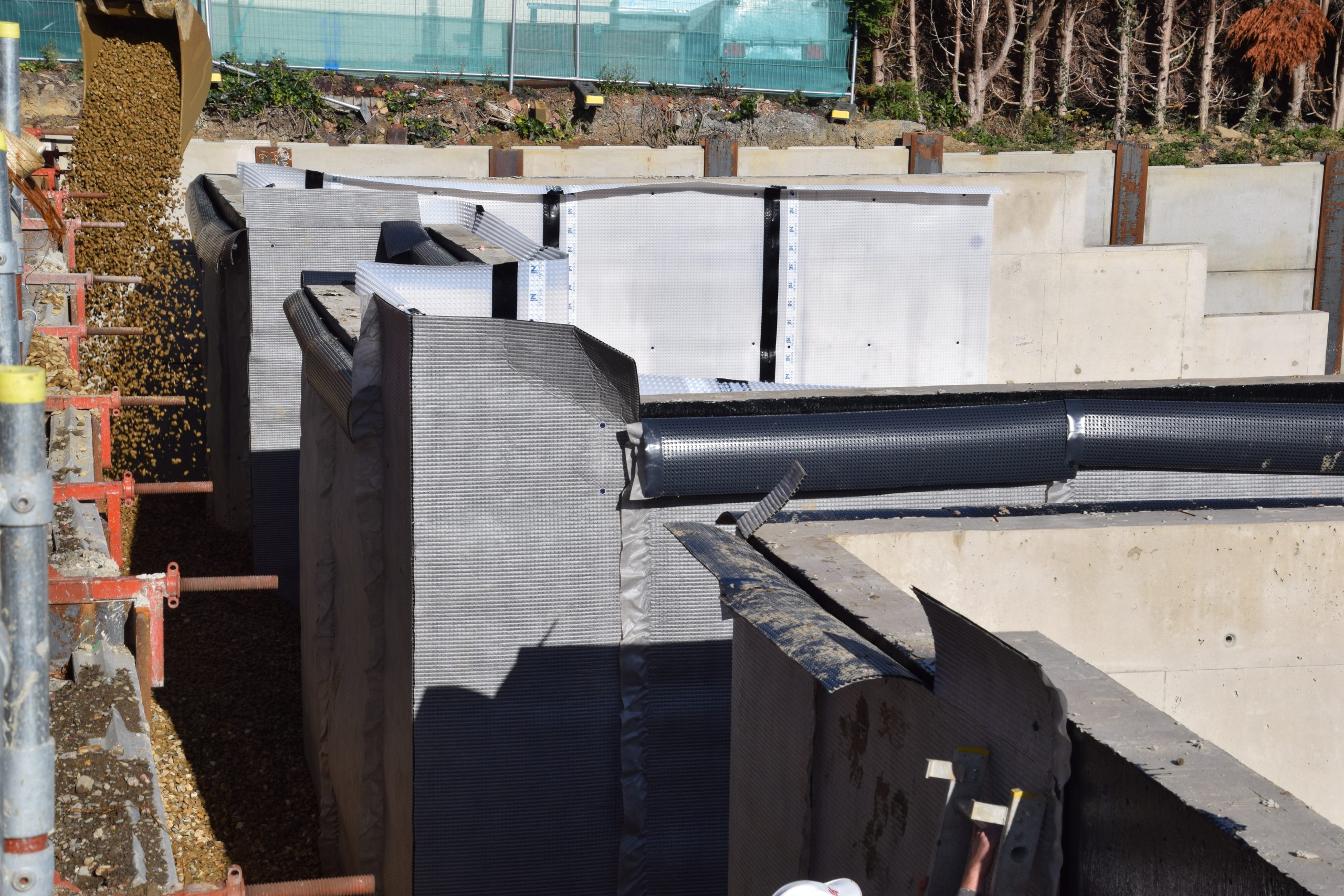 Drainage membranes